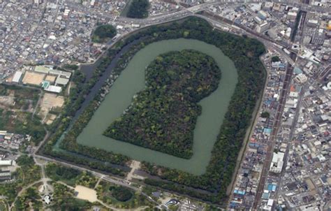 古代墳墓|百舌鳥・古市古墳群 